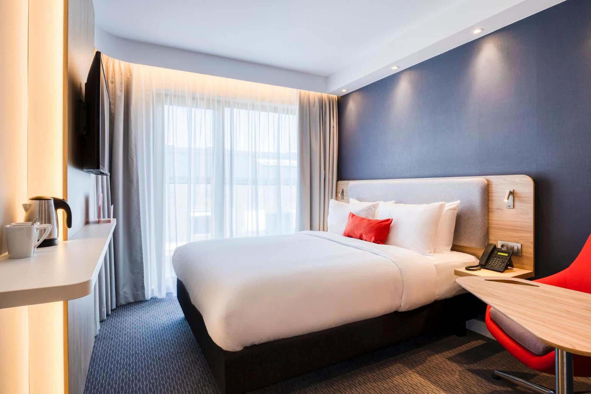 Holiday Inn Express Antwerp - City Centre By Ihg Exterior photo
