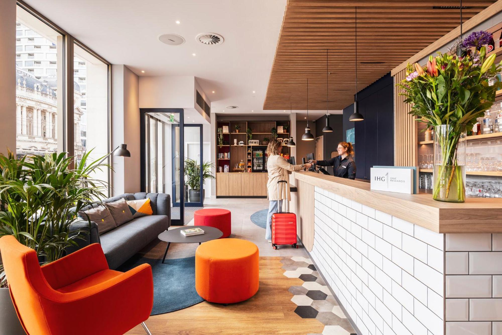 Holiday Inn Express Antwerp - City Centre By Ihg Exterior photo